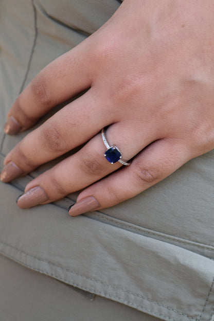 Delicate Blue Zircon 925 Silver Sterling Ring