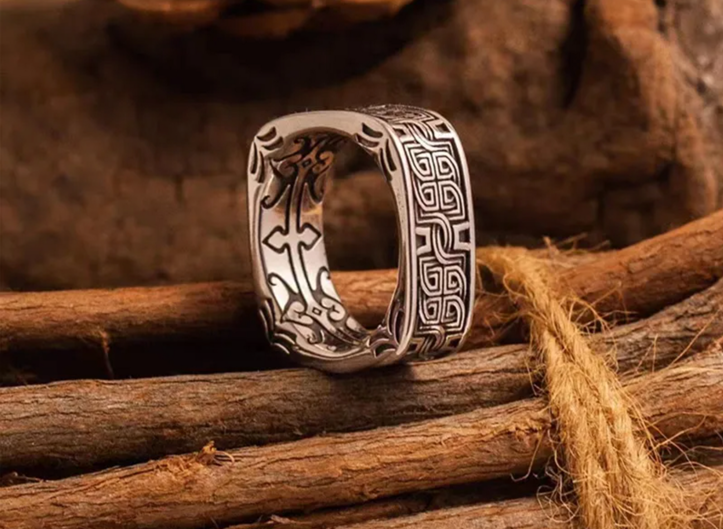 Irish Style Unisex Ring